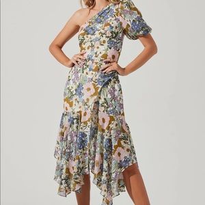 Astr Floral One-Shoulder Midi Dress